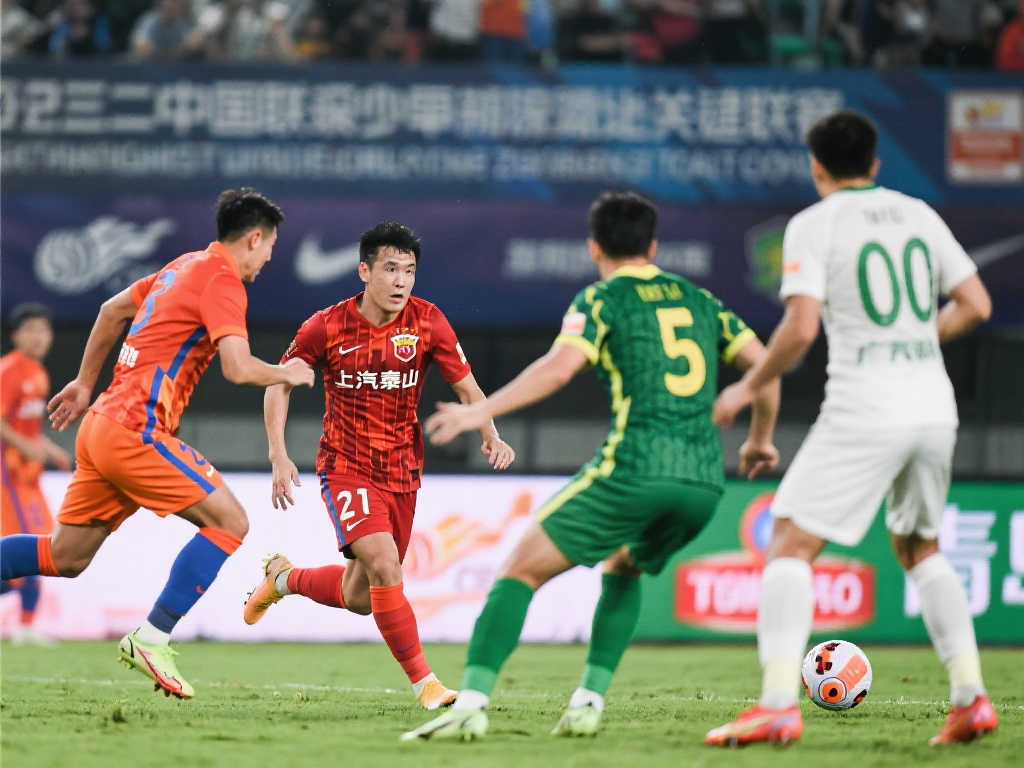 中超联赛最新战报:比分更新与积分榜排名一览 中超联赛最新战报:比分更新与积分榜排名一览